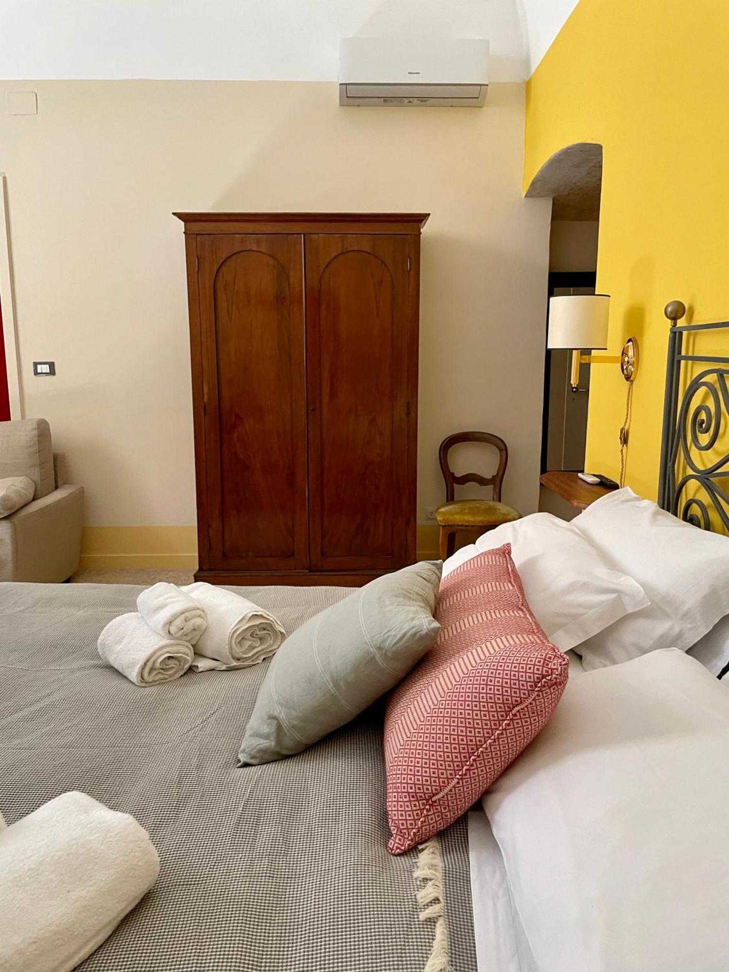 4 Balconi Rooms- Dimora Arditi Frühstückspension